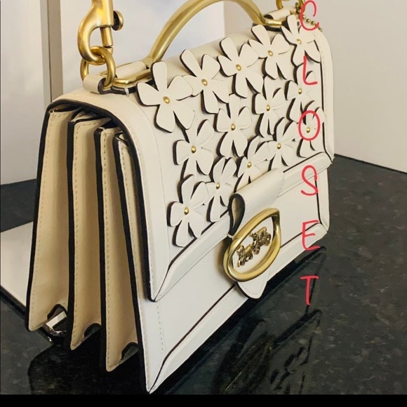 ❤️SOLD ❤️Coach Leather Purse - Picture 5 of 12